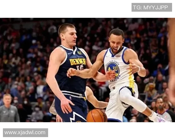 勇士与掘金激战四月二十四日季后赛争夺战精彩回顾与分析